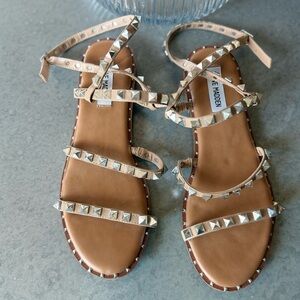 Steve Madden Beige Studded Strappy Sandals Size 8